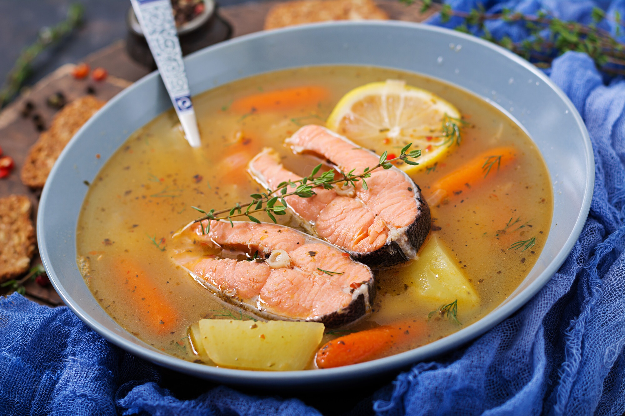 Рыбные супы: традиции и новаторство в мировой кухне